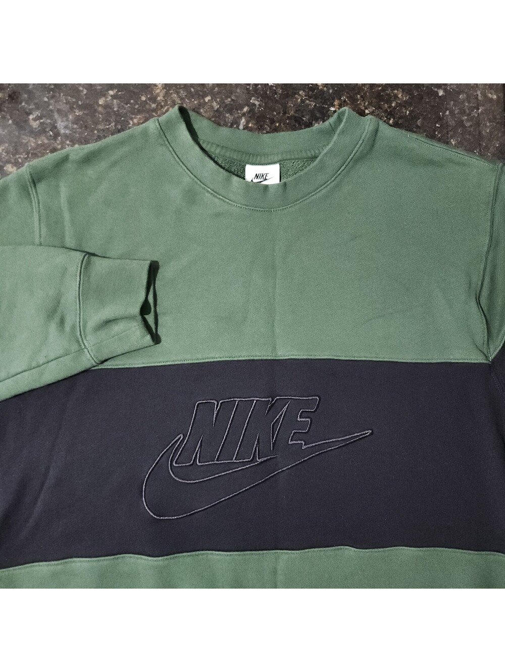 Nike Sportswear Club Fleece French Terry Sweatshirt Colorblock Embroidered Logo